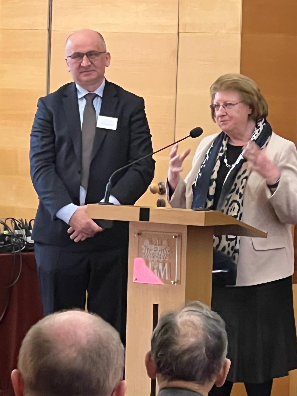 Podsumowanie konferencji”