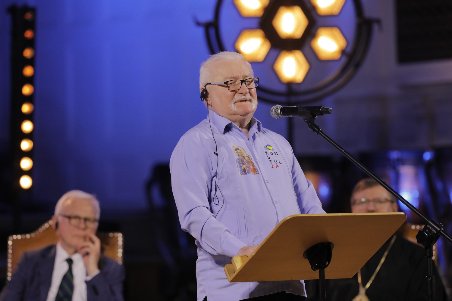 “Jan Paweł II - mosty idei współczesnego świata”