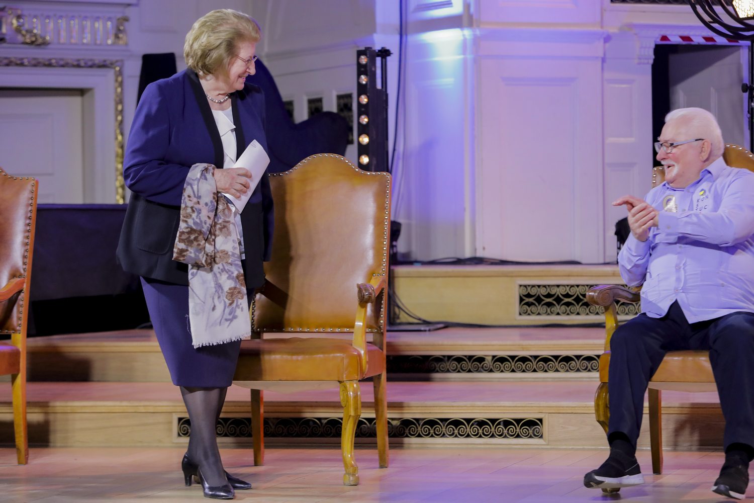 “Jan Paweł II - mosty idei współczesnego świata”