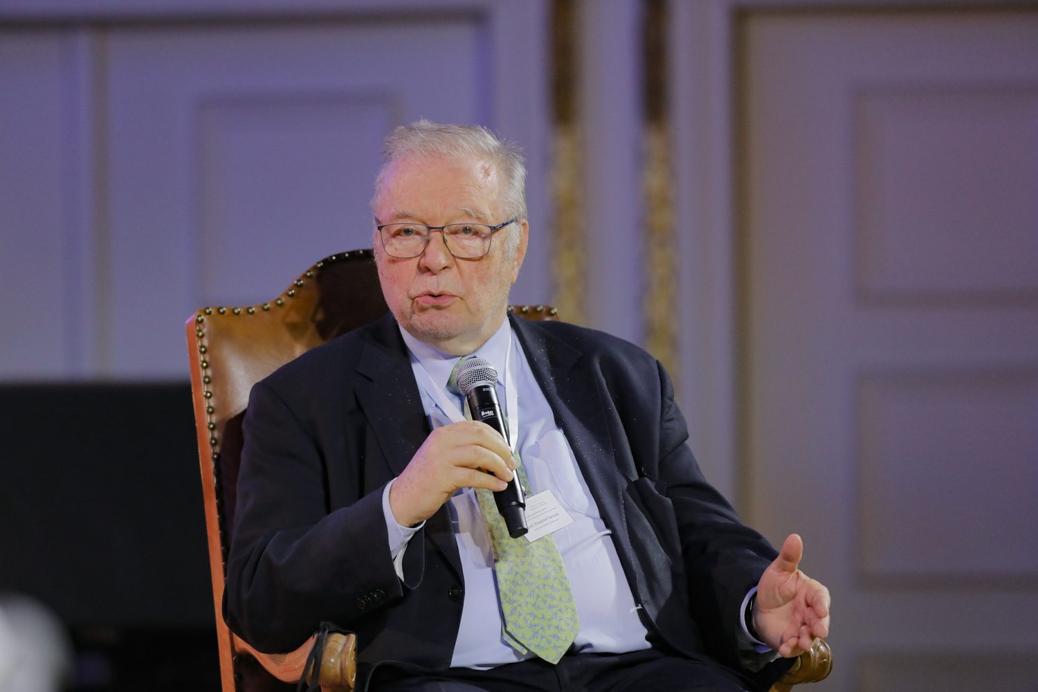 “Jan Paweł II - mosty idei współczesnego świata”