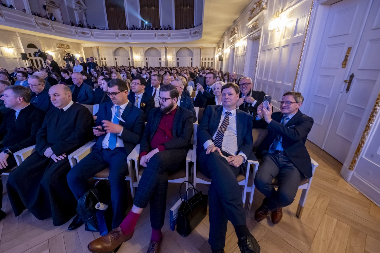 “Jan Paweł II - mosty idei współczesnego świata”