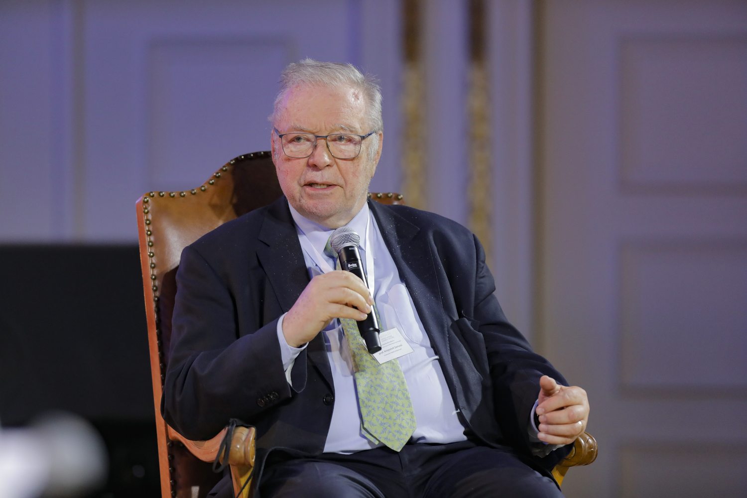 “Jan Paweł II - mosty idei współczesnego świata”